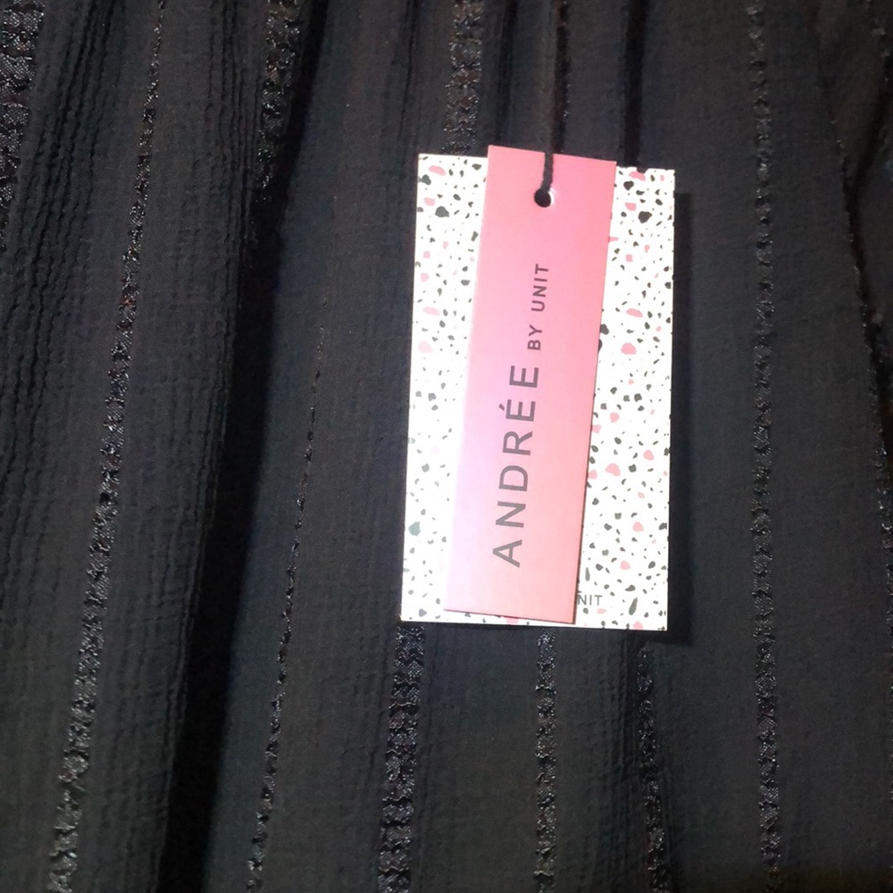 Andrèe solid black top - Picture 3 of 3